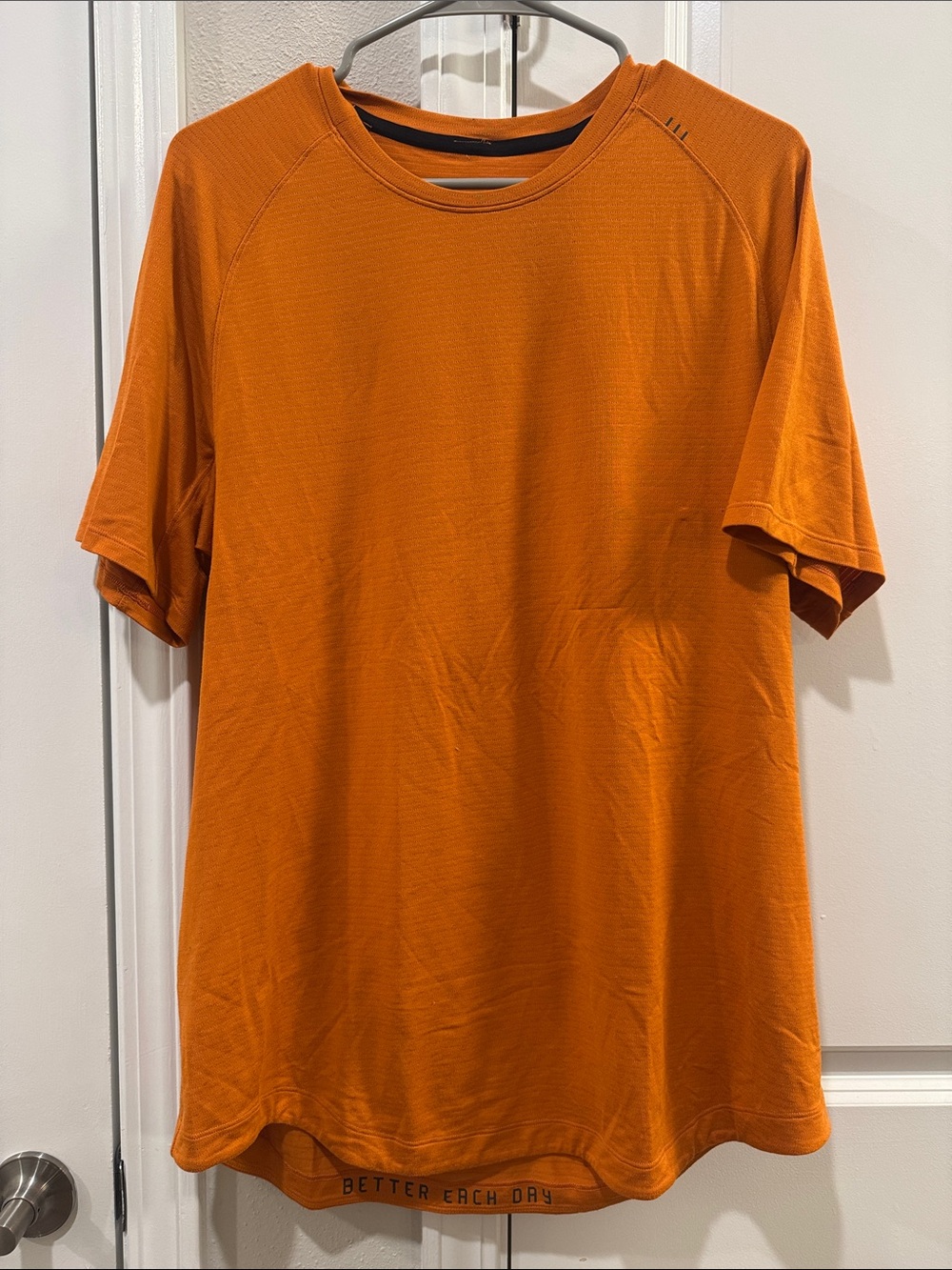 lululemon athletica Men's Orange Crew Neck Performance Tee